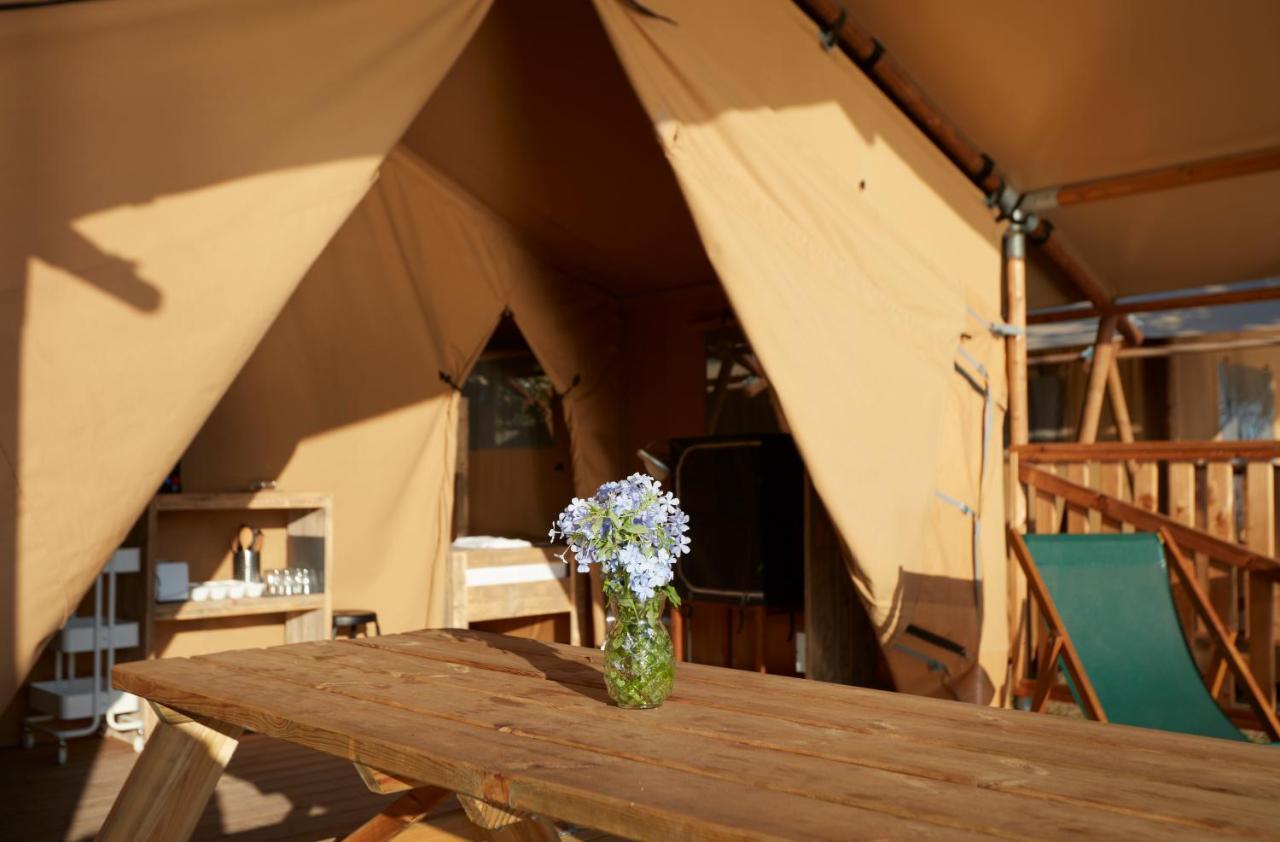 Camping Nautic Almata Glamping Hotel Castello  D'Empuries Buitenkant foto